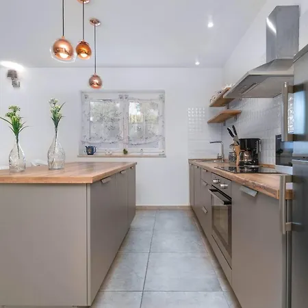 Blaise Holiday home *