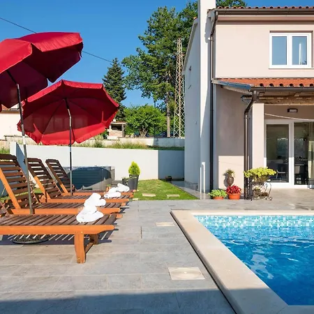 Blaise Holiday home Manjadvorci