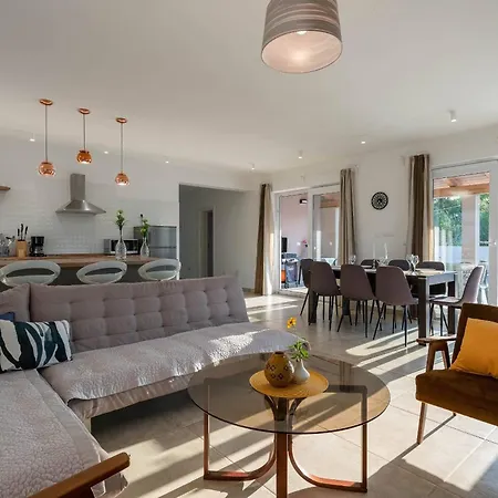 Blaise Holiday home *